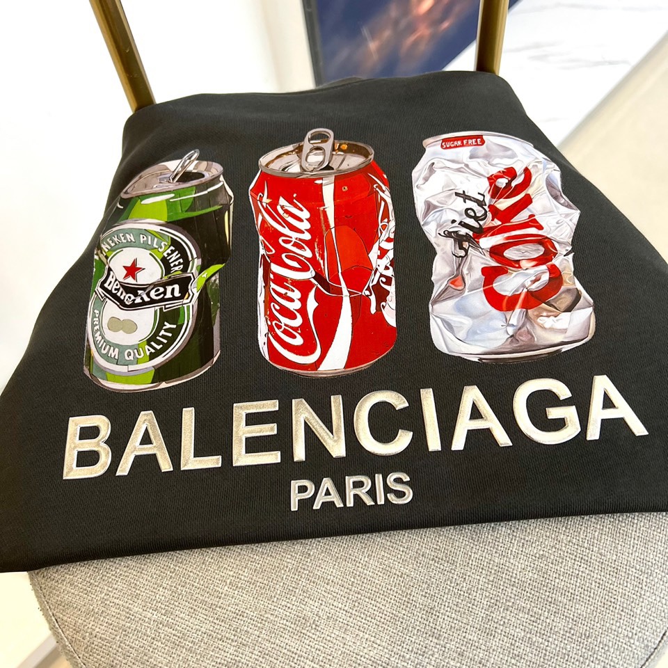 Balenciaga巴黎世家2024AW秋冬新品廓形圆领套头卫衣！选用客供定织定染380g高克重水洗毛圈