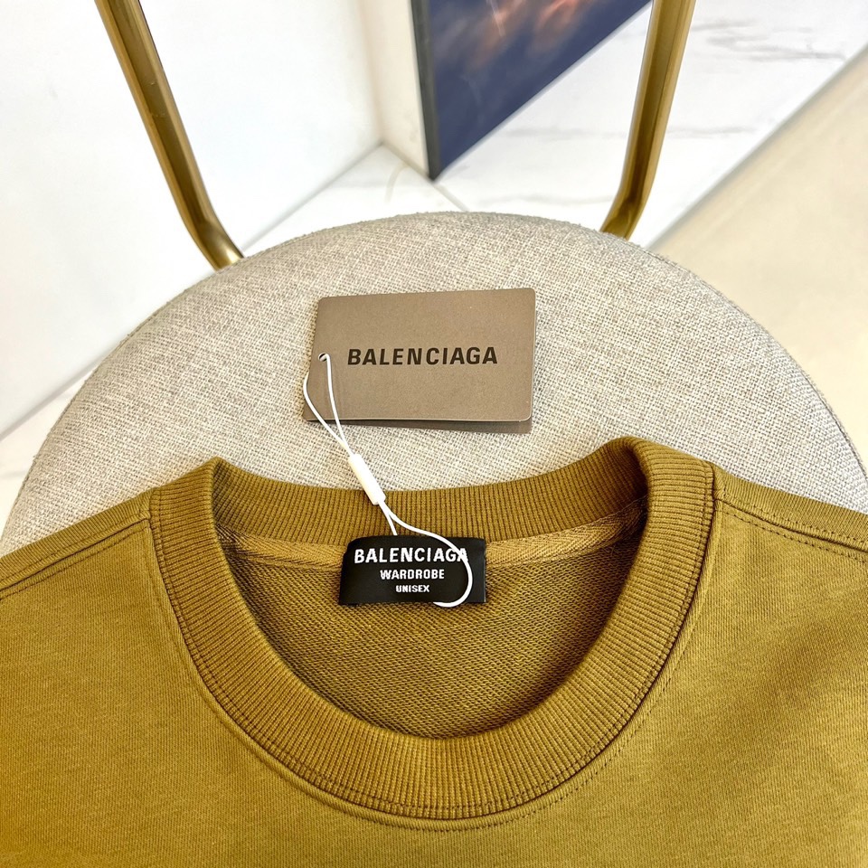 Balenciaga巴黎世家2024AW秋冬新品廓形圆领套头卫衣！选用客供定织定染380g高克重水洗毛圈