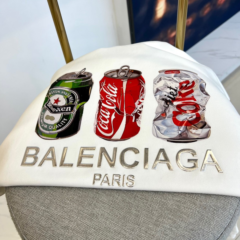 Balenciaga巴黎世家2024AW秋冬新品廓形圆领套头卫衣！选用客供定织定染380g高克重水洗毛圈