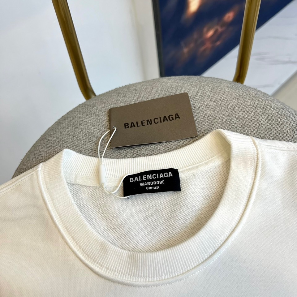 Balenciaga巴黎世家2024AW秋冬新品廓形圆领套头卫衣！选用客供定织定染380g高克重水洗毛圈