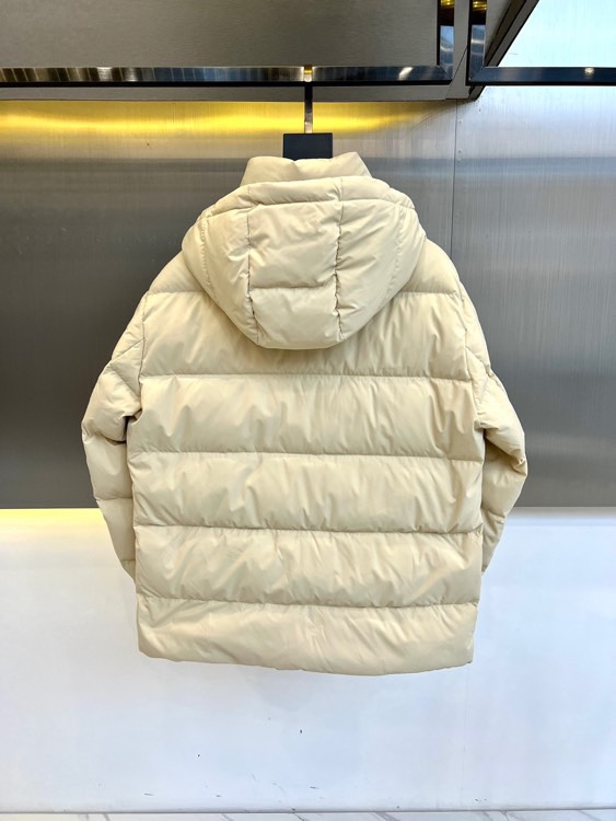 LoroPiana/诺悠翩雅鹅绒24秋冬连帽拼皮拉链休闲保暖羽绒服外套降温天气必备的保暖单品不论是日常还