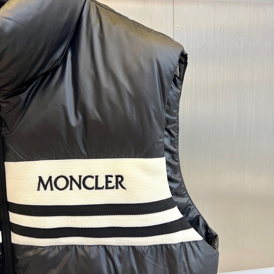 Moncler/蒙口24秋冬新品Skarstind轻盈保暖马甲外套时尚条纹字母男士马甲羽绒服Skarst