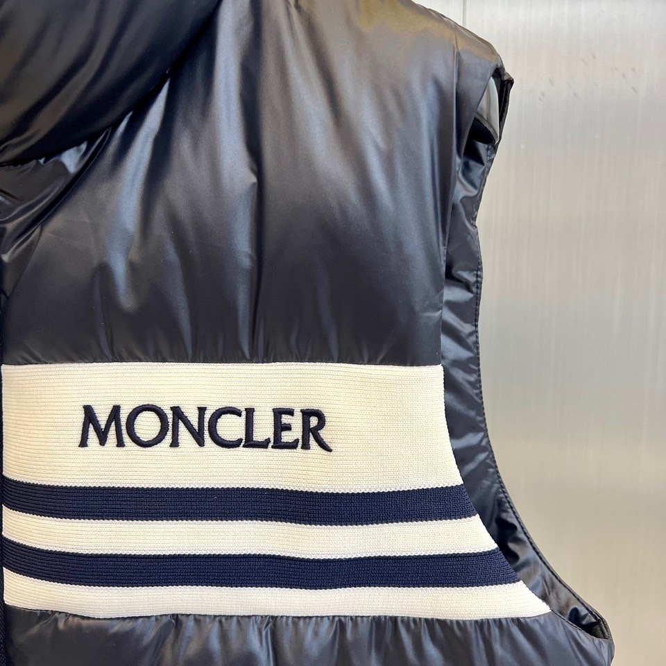 Moncler/蒙口24秋冬新品Skarstind轻盈保暖马甲外套时尚条纹字母男士马甲羽绒服Skarst