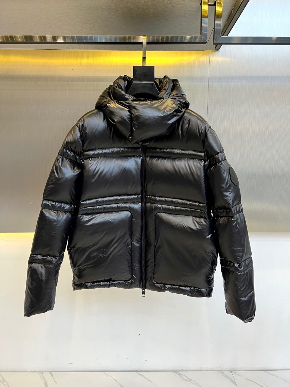 Moncler/蒙口鹅绒24FW秋冬男THUBAN短款宽松鹅羽绒服外套官网同步发售Thuban男士短款羽