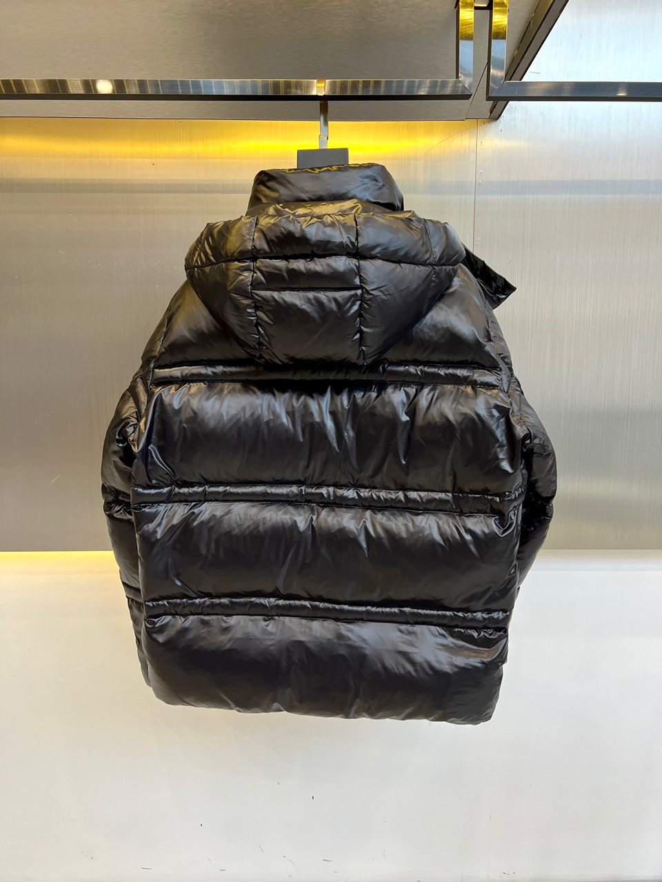 Moncler/蒙口鹅绒24FW秋冬男THUBAN短款宽松鹅羽绒服外套官网同步发售Thuban男士短款羽