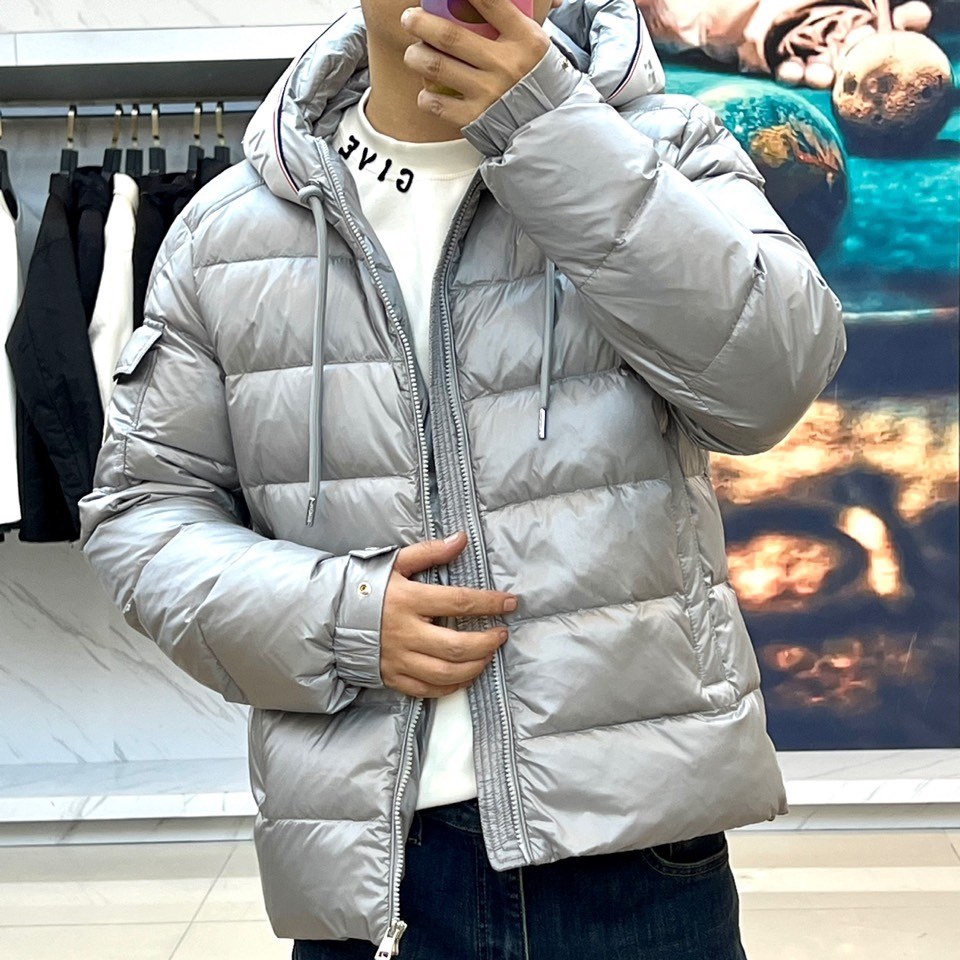 Moncler盟90纯鹅绒复刻单品24FW秋冬系列男羽绒服PAVIN蒙口连帽蓝白红边条纹带刺绣徽章外套P