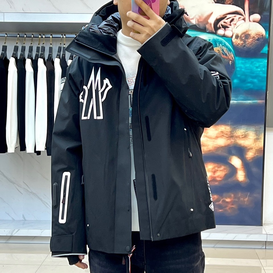 Moncler/蒙口鹅绒2024FW秋冬新款胸前徽标印花连帽冲锋羽绒服外套M秋冬滑雪款系列连帽羽绒服保暖