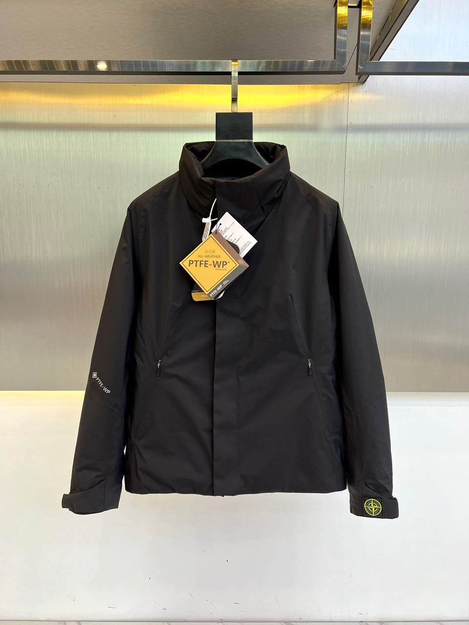 StoneIsland石头岛黑科技独家出品24FW独家出品户外运动系列连帽棉服一件过冬！比羽绒服还保暖！