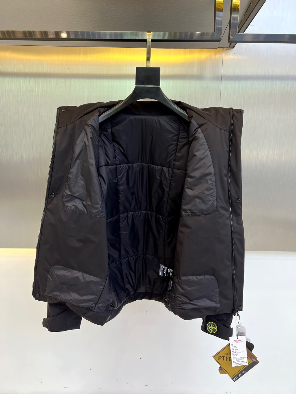 StoneIsland石头岛黑科技独家出品24FW独家出品户外运动系列连帽棉服一件过冬！比羽绒服还保暖！