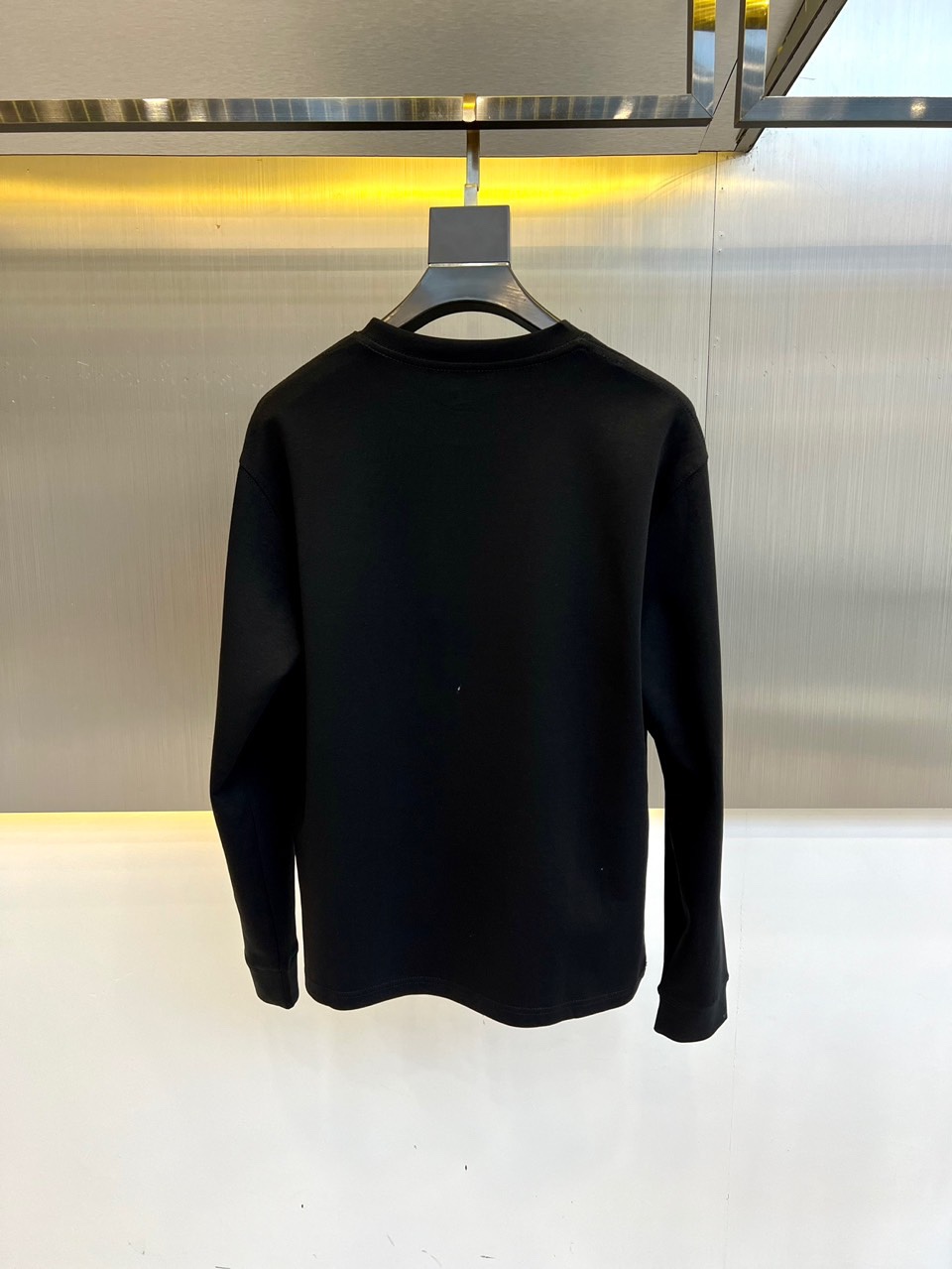 “Men’s Autumn Winter Long T-shirt: Stylish 100% Cotton Fashion for All Ages | Burbaballi 2025AW” - 图片 7