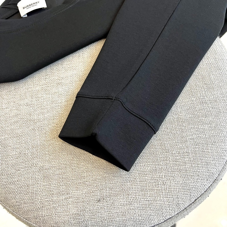 “Men’s Autumn Winter Long T-shirt: Stylish 100% Cotton Fashion for All Ages | Burbaballi 2025AW” - 图片 5