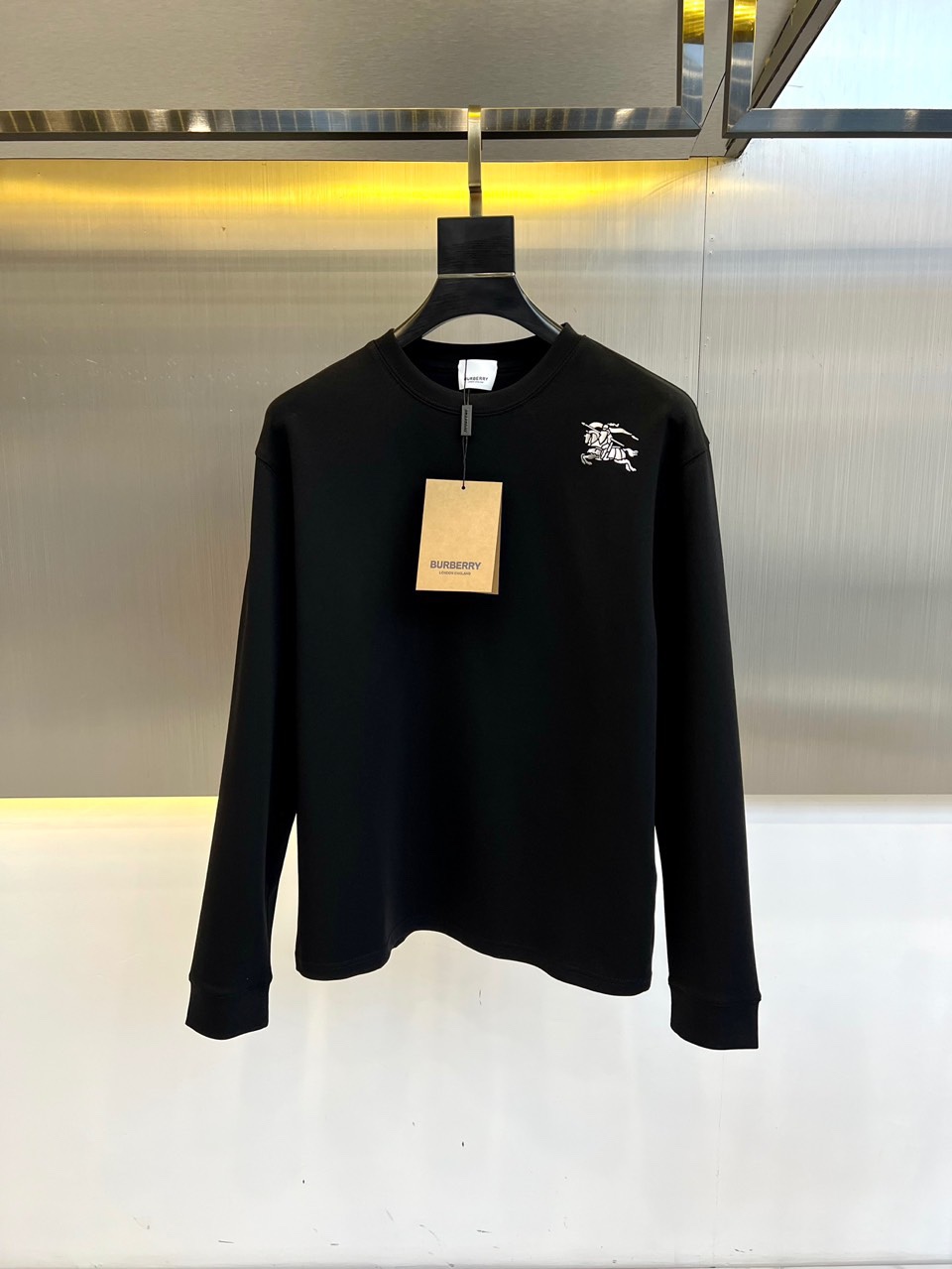 “Men’s Autumn Winter Long T-shirt: Stylish 100% Cotton Fashion for All Ages | Burbaballi 2025AW” - 图片 1