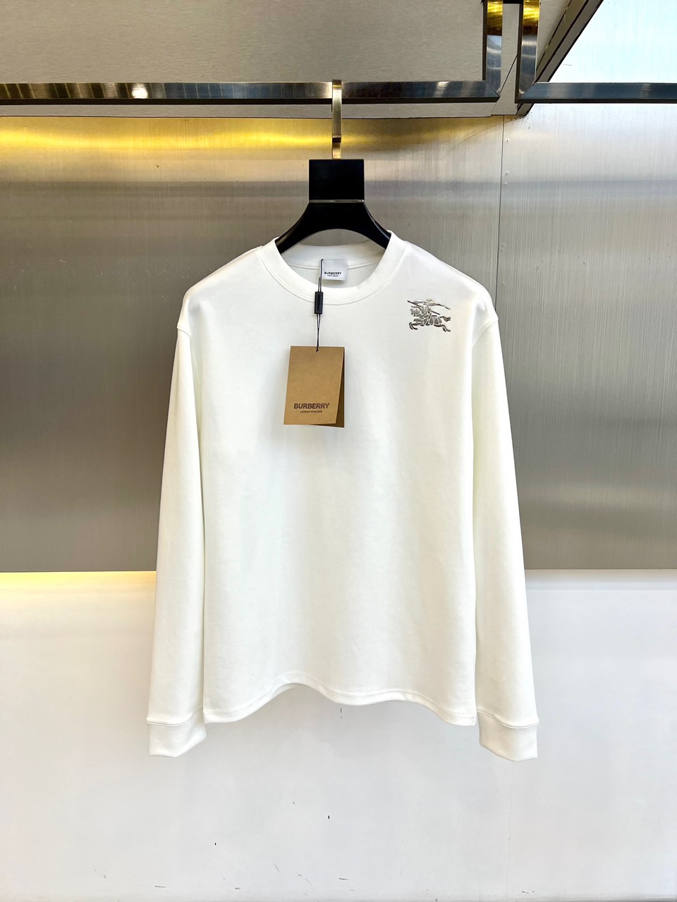 “Men’s Stylish 100% Cotton Long T-Shirt for Autumn Winter Fashion 2025AW | Brand Features, Comfortable Fit” - 图片 1