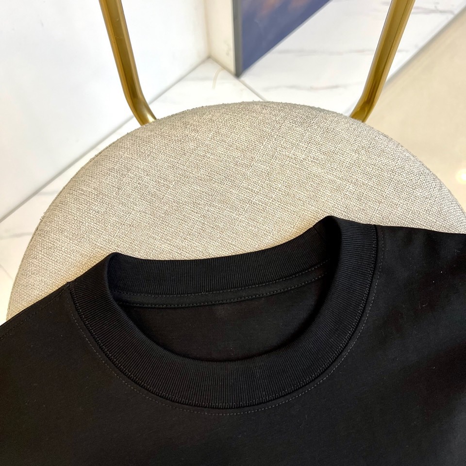 “Vivienne Westwood 2024 Autumn Western Queen Long Sleeve T-Shirt in Pure Cotton, Gender-Neutral, 48-56 Size” - 图片 3