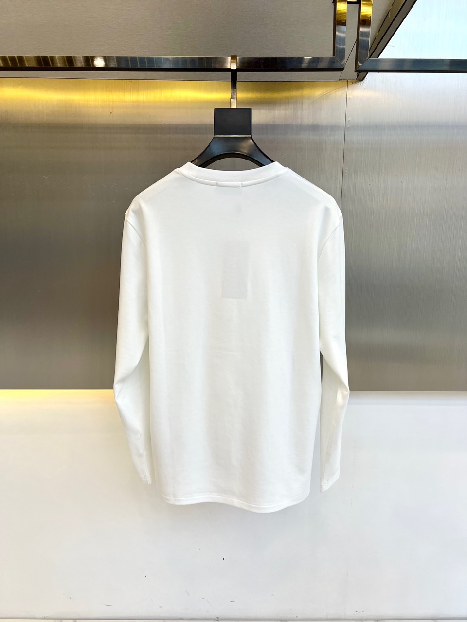 “2025 Gucci Long-Sleeved T-Shirts: High-Quality Cotton, Sophisticated Design, Cosmopolitan Style | Review” - 图片 7