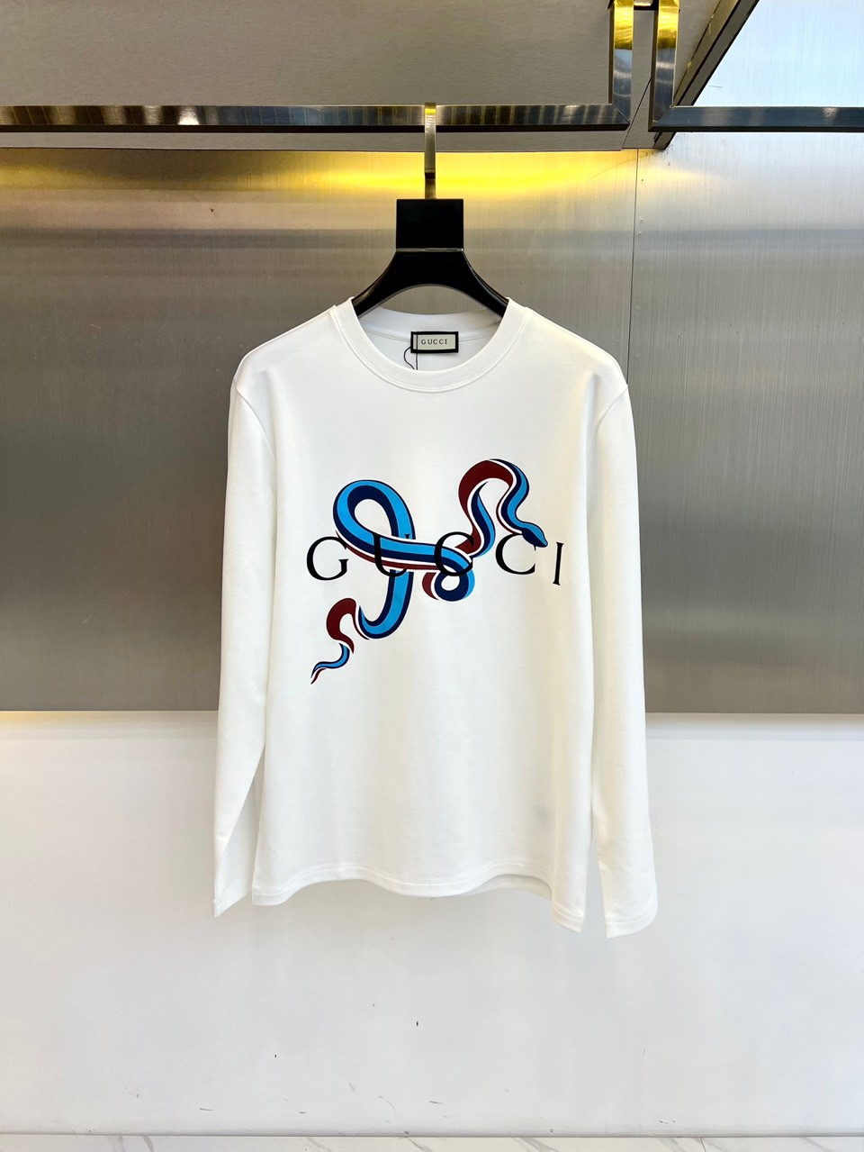 “2025 Gucci Long-Sleeved T-Shirts: High-Quality Cotton, Sophisticated Design, Cosmopolitan Style | Review”