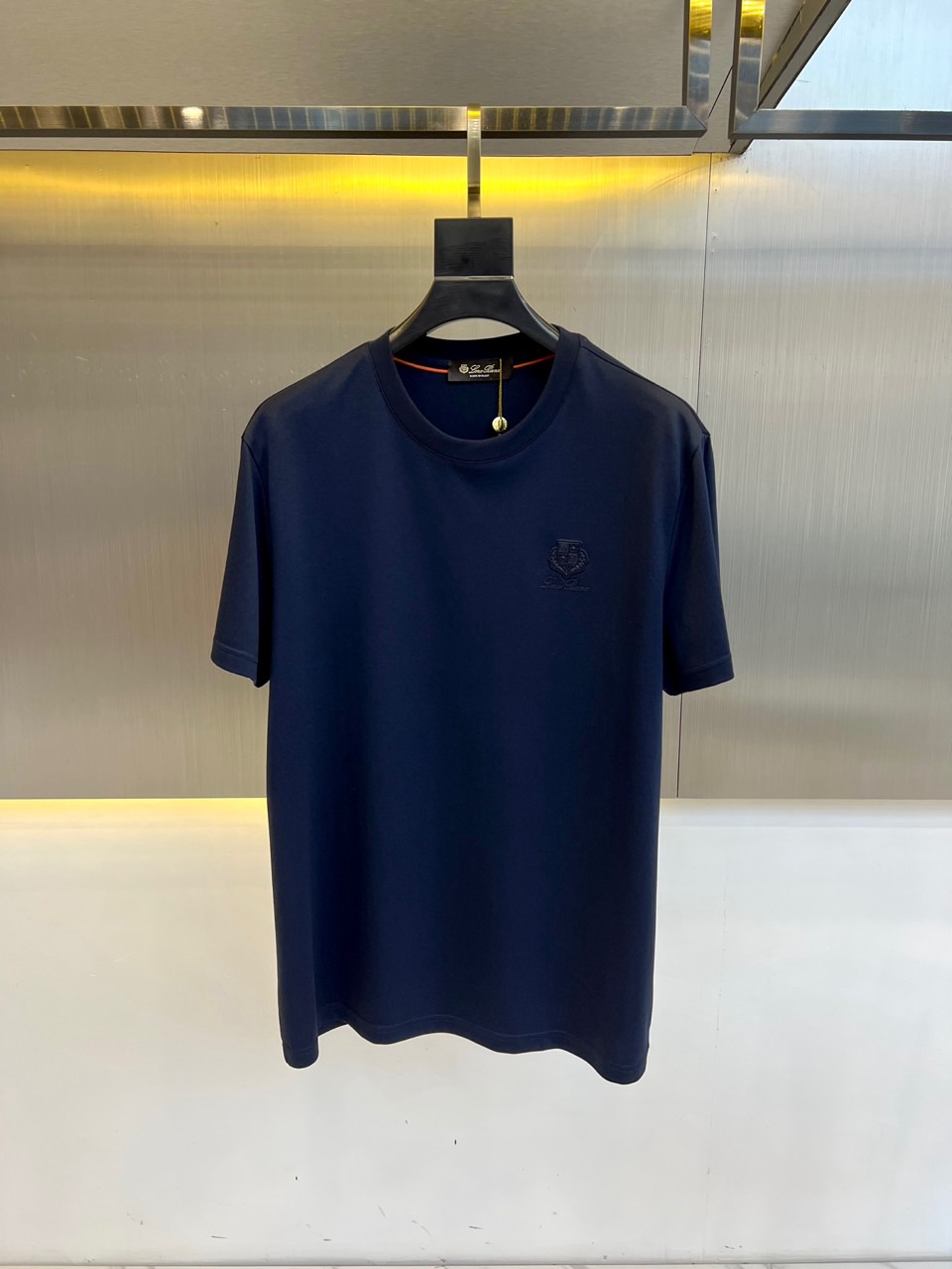 
Loro Piana-LP老钱风易穿搭系列2025春装新品，对于面料 与版型 细节有极高要求的选这款.