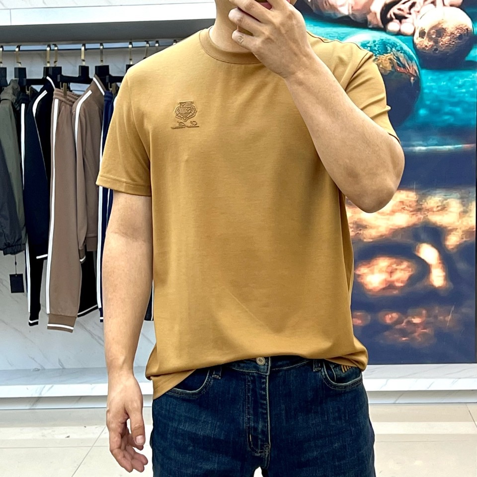 
Loro Piana-LP老钱风易穿搭系列2025春装新品，对于面料 与版型 细节有极高要求的选这款.