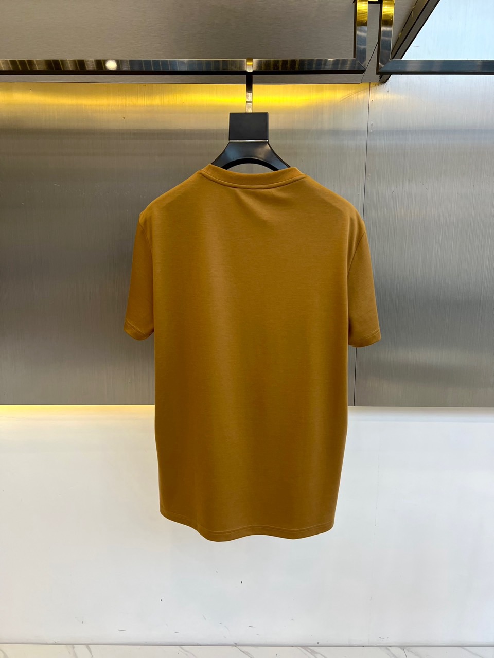 
Loro Piana-LP老钱风易穿搭系列2025春装新品，对于面料 与版型 细节有极高要求的选这款.