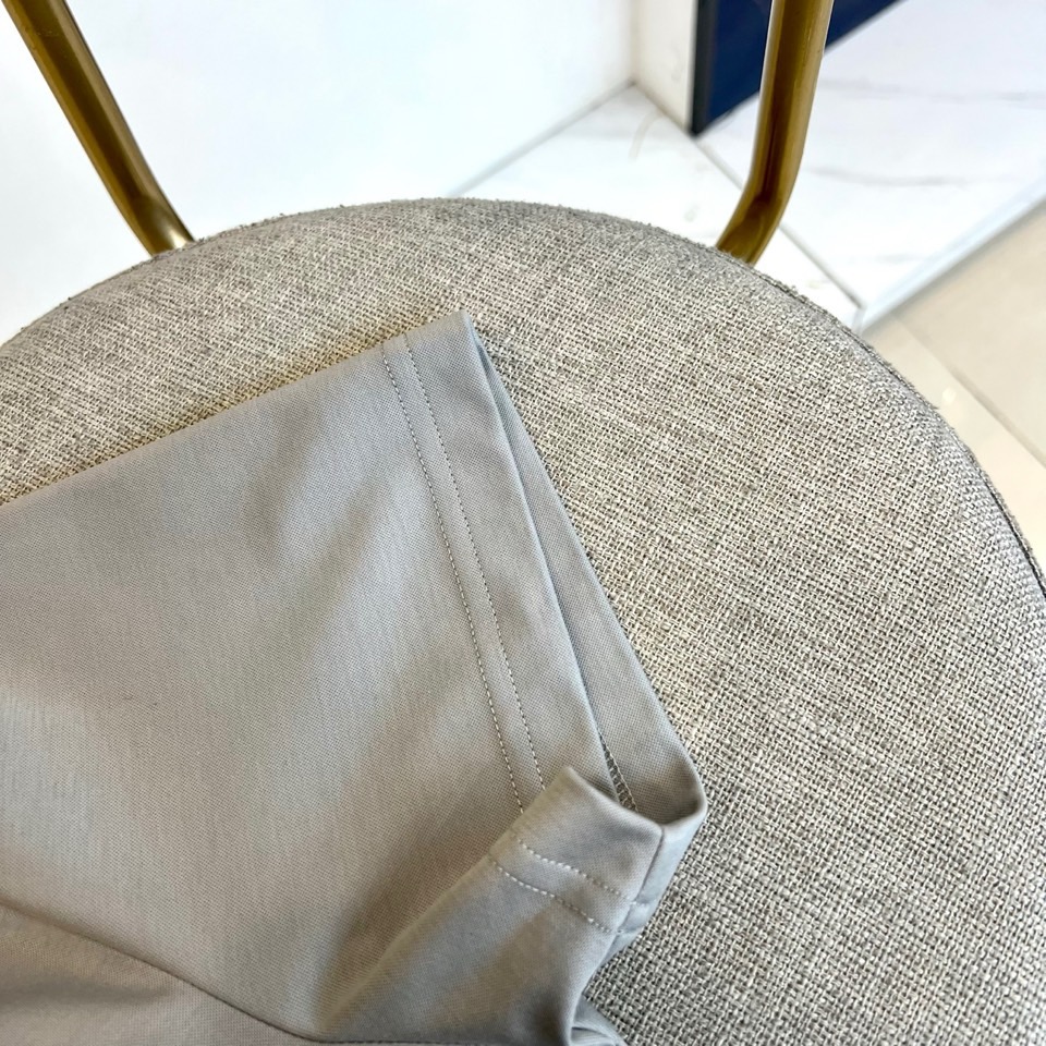 
Loro Piana-LP老钱风易穿搭系列2025春装新品，对于面料 与版型 细节有极高要求的选这款.