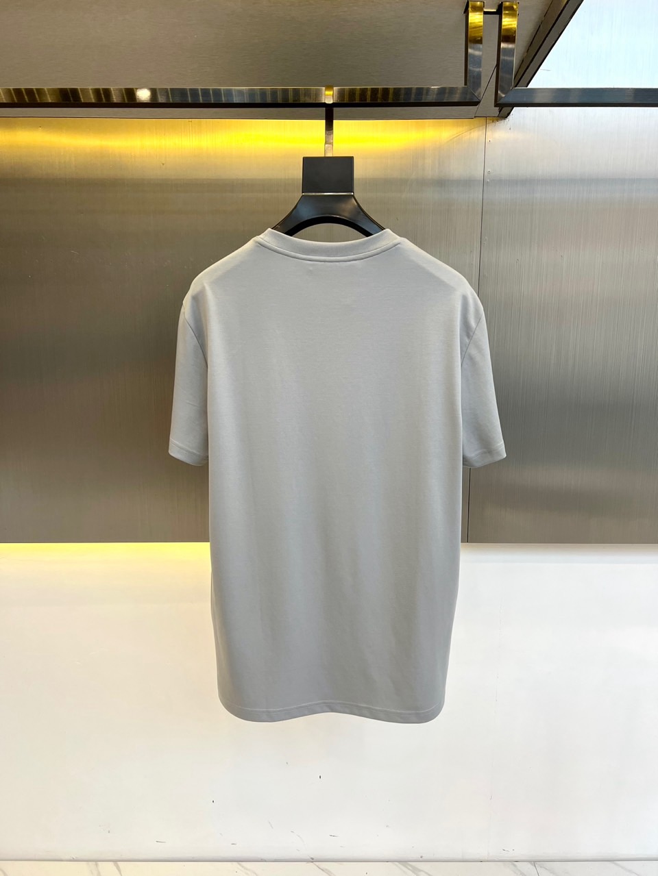 
Loro Piana-LP老钱风易穿搭系列2025春装新品，对于面料 与版型 细节有极高要求的选这款.