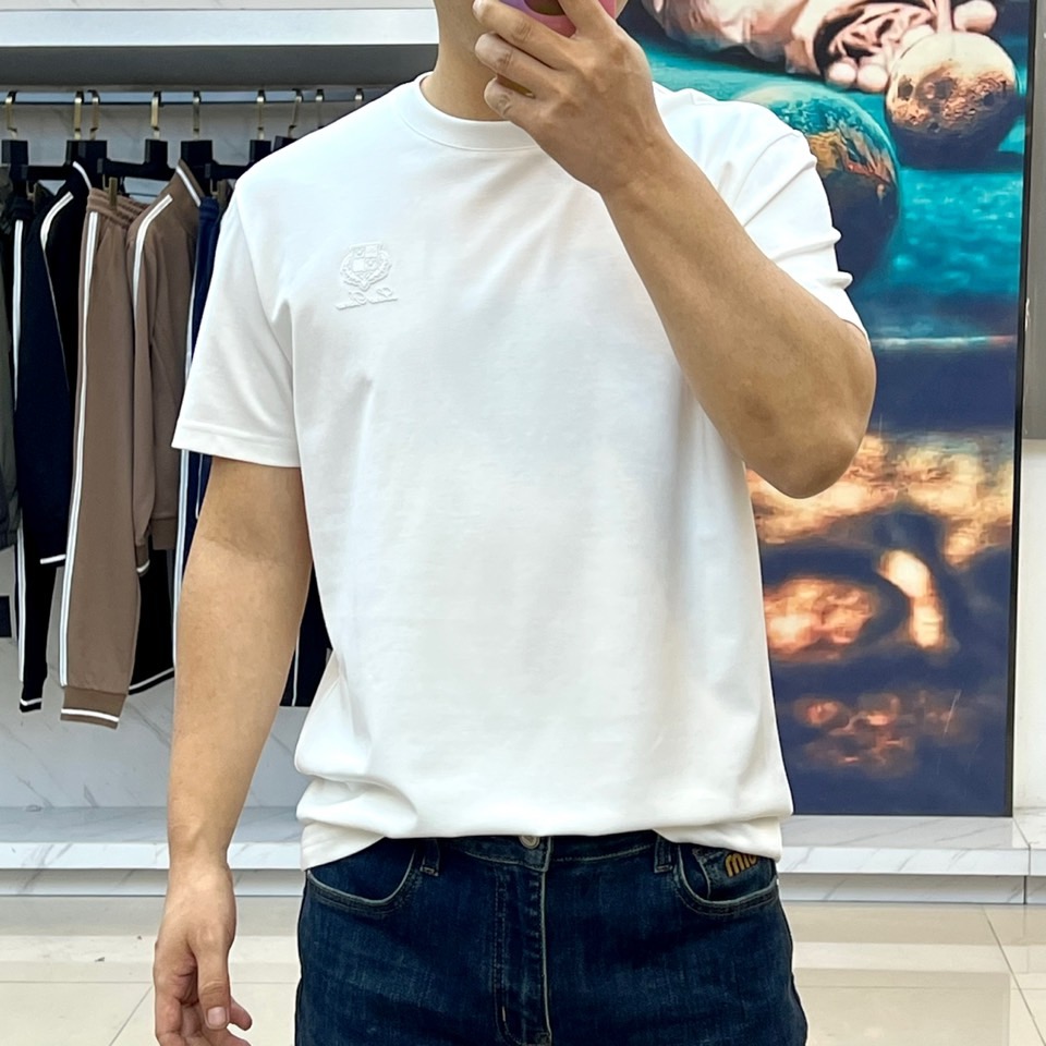 
Loro Piana-LP老钱风易穿搭系列2025春装新品，对于面料 与版型 细节有极高要求的选这款.