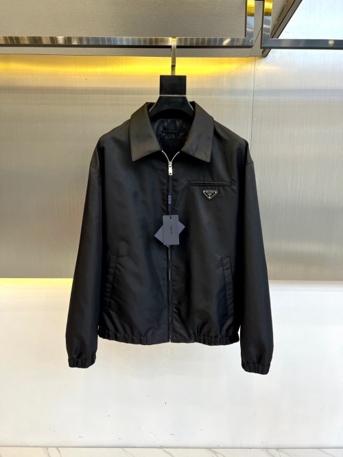 Prada 2025 Re-Nylon Jacket, Classic Fit, Iconic Logo - Sustainable Style 1 Prada 2025 Re-Nylon Jacket, Classic Fit, Iconic Logo - Sustainable Style