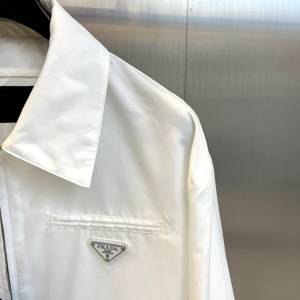 Prada White Re-Nylon Jacket: Modern Style & Sustainable Fabric 5 i1739236617650 6024 0 3