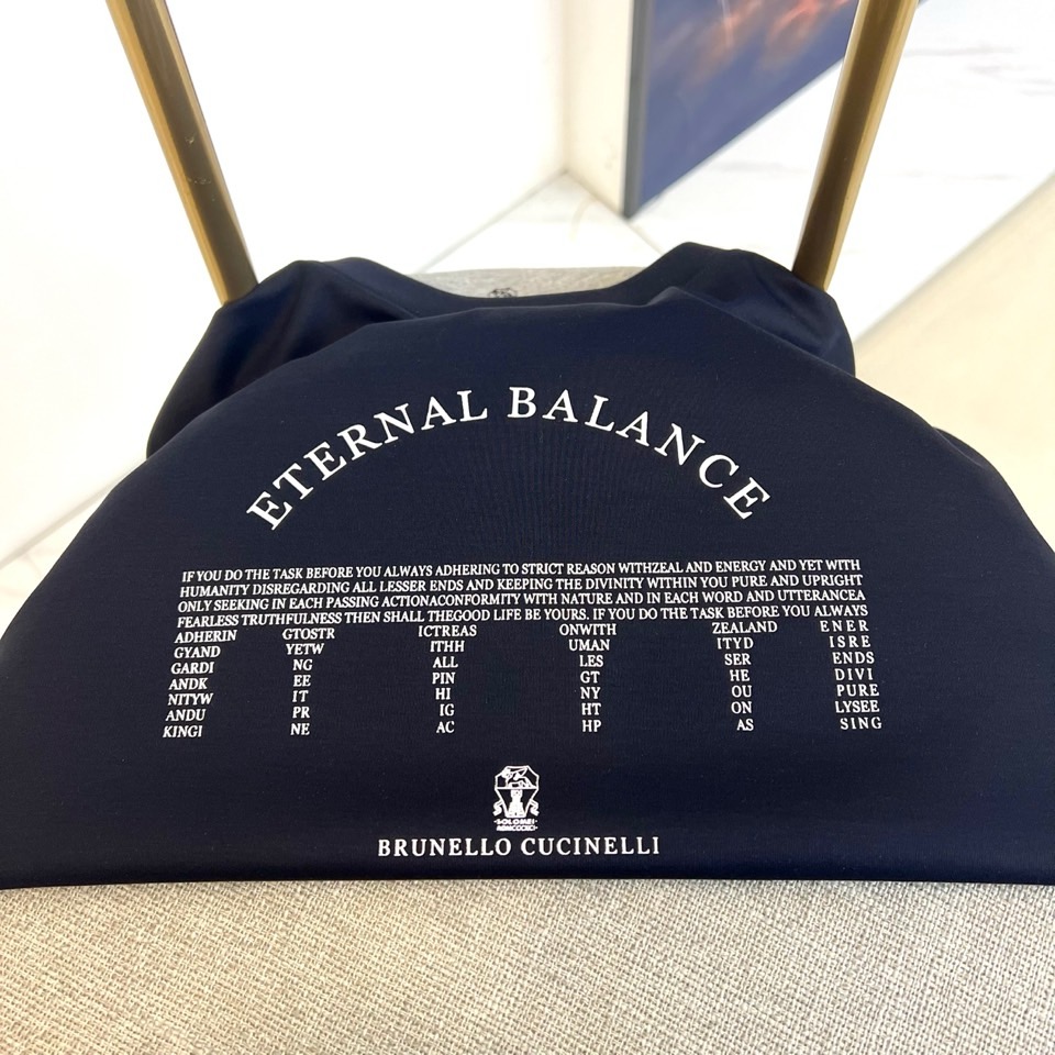 
Brunello Cucinelli/ 布鲁内洛 •库奇内利、2025春夏新款BC标志性圆领内搭短袖T