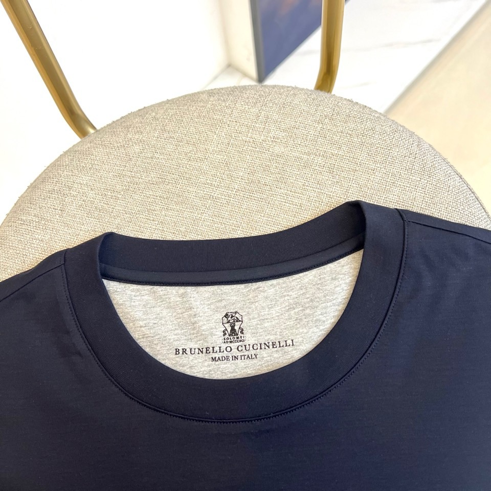 
Brunello Cucinelli/ 布鲁内洛 •库奇内利、2025春夏新款BC标志性圆领内搭短袖T