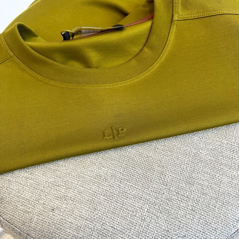 
Loro Piana-LP老钱风易穿搭系列2025春装新品，对于面料 与版型 细节有极高要求的选这款.