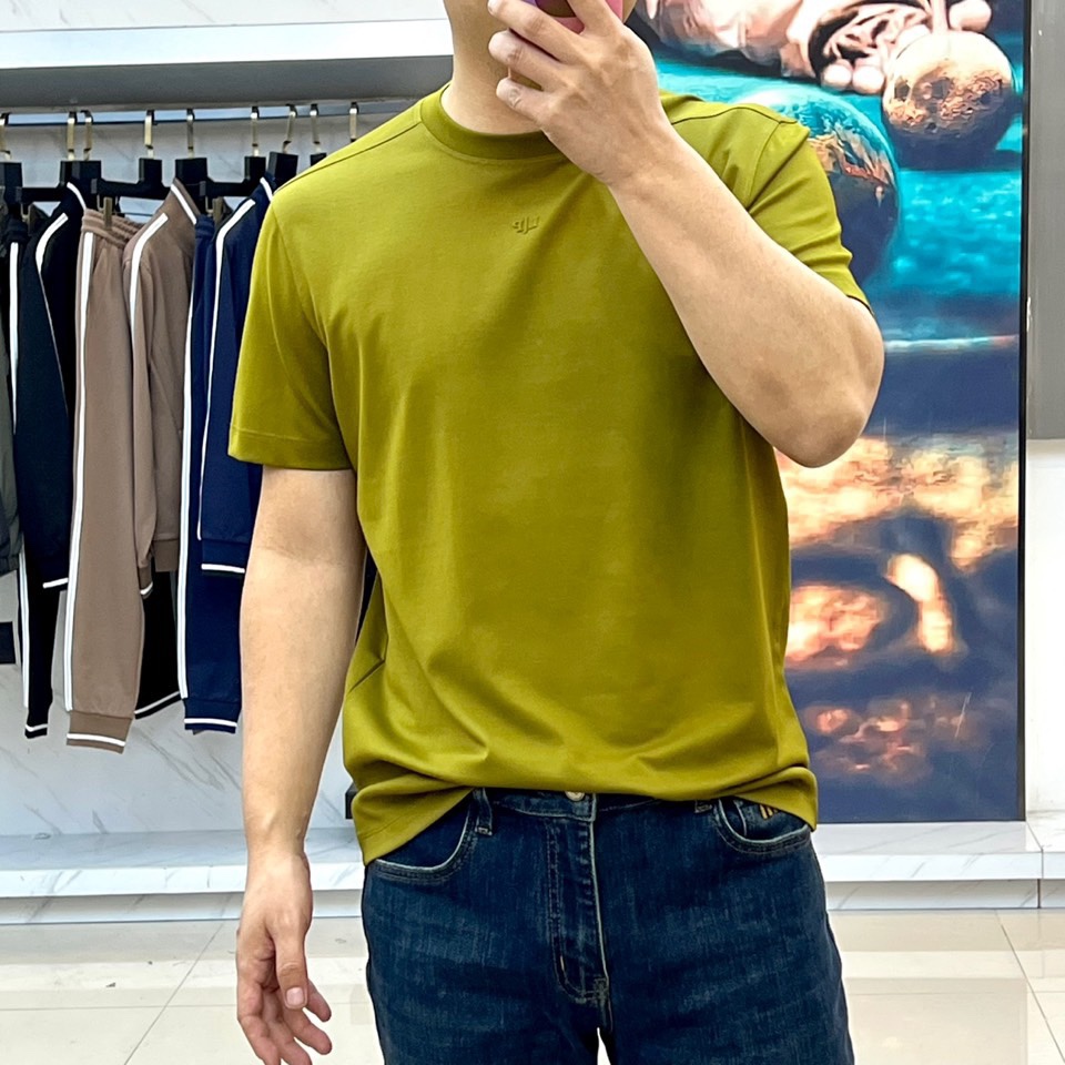 
Loro Piana-LP老钱风易穿搭系列2025春装新品，对于面料 与版型 细节有极高要求的选这款.