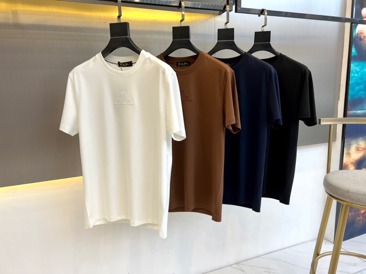
Loro Piana-LP老钱风易穿搭系列2025春装新品，对于面料 与版型 细节有极高要求的选这款.