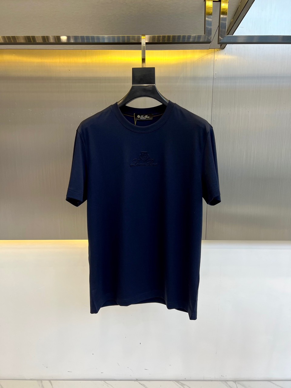
Loro Piana-LP老钱风易穿搭系列2025春装新品，对于面料 与版型 细节有极高要求的选这款.