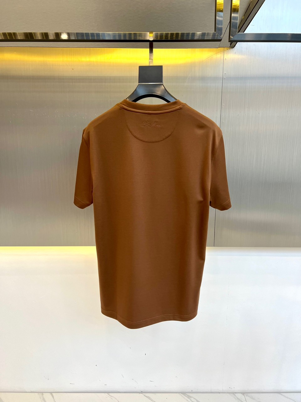 
Loro Piana-LP老钱风易穿搭系列2025春装新品，对于面料 与版型 细节有极高要求的选这款.
