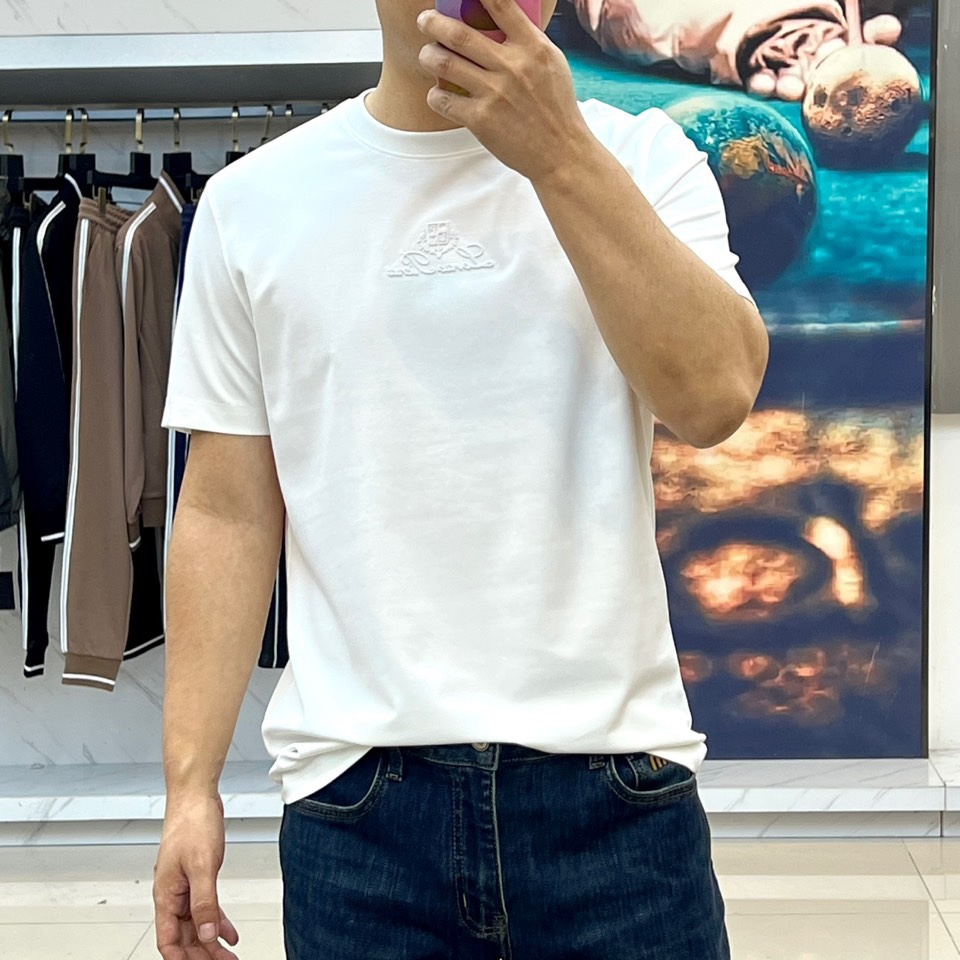 
Loro Piana-LP老钱风易穿搭系列2025春装新品，对于面料 与版型 细节有极高要求的选这款.