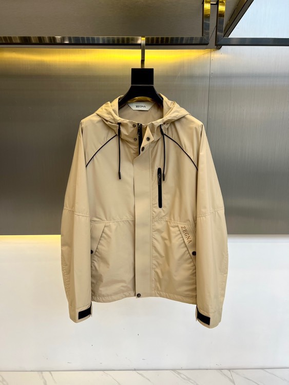 
Ermenegildo zegna/杰尼亚、2025春夏男士夹克外套春装商务休闲男士夹克风衣外套。经典