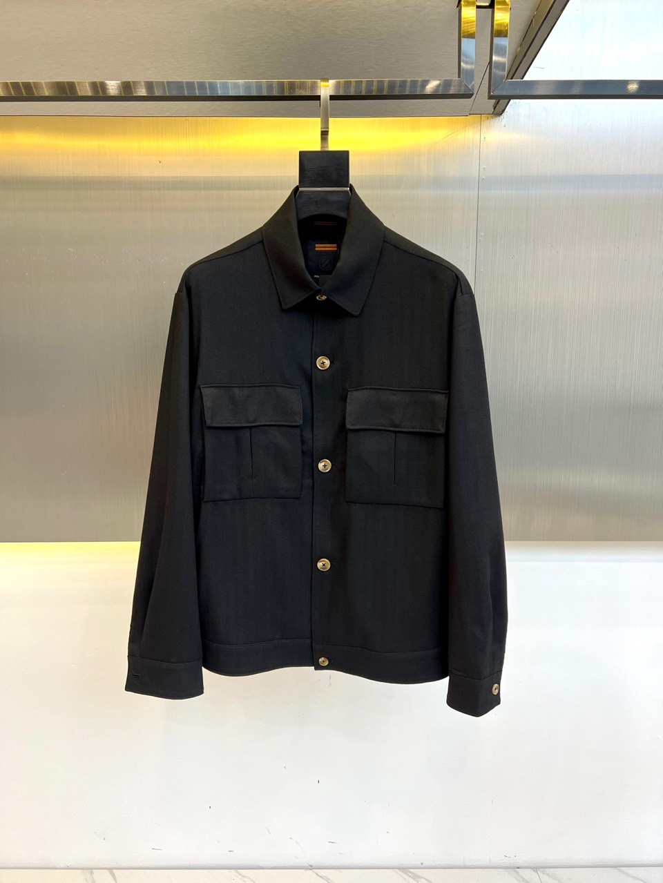 جاكيت Zegna Z Zegna رجالي أسود بجيوب متعددة وتصميم كلاسيكي مريح