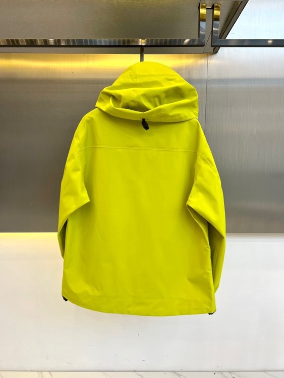 Helly Hansen 海丽汉森情侣拼接一体防泼水外套,SALT高端系列户外防风防水无缝压胶硬壳冲锋