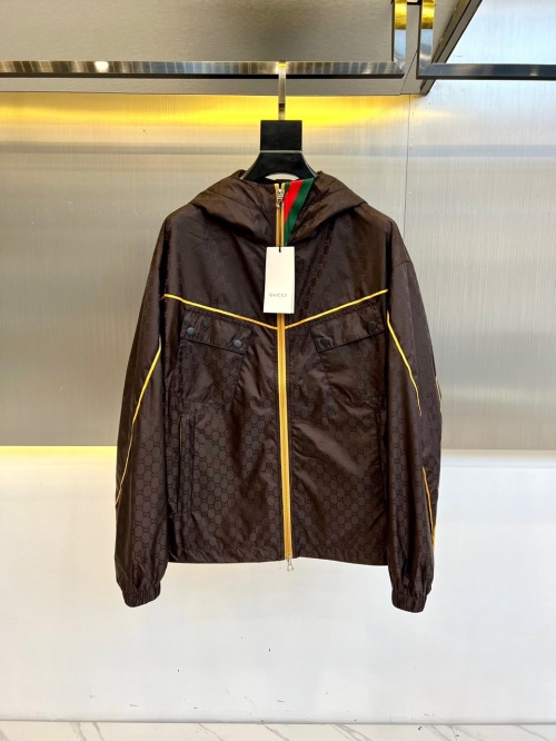 Gucci Men's Spring/Summer Lightweight Jacket with Vintage Logo - Stylish & Functional