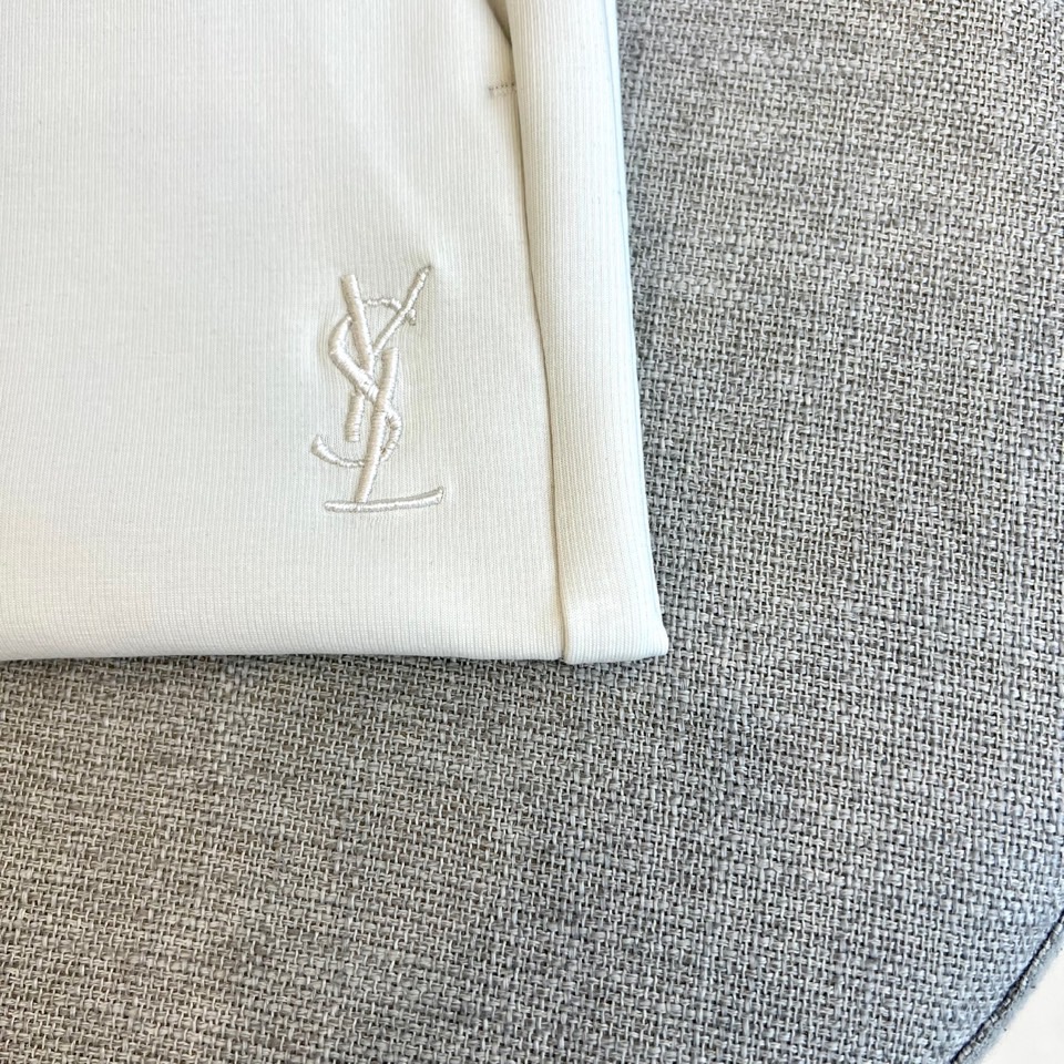 YSL St. Roland Spring/Summer Leisure Shorts: High-quality fabric, classic Logo embroidery, versatile styling. - 图片 5
