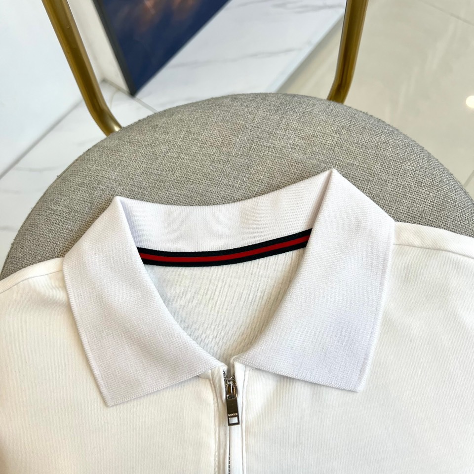 
Gucci、25年春夏季新款运动休闲套装，外贸公司订单顶级品质，完胜，意大利客供进口欧棉面料，顺滑细腻