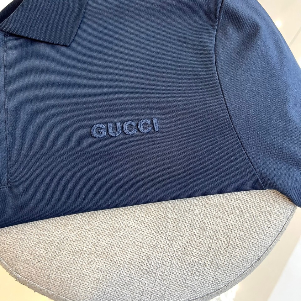 
Gucci、25年春夏季新款运动休闲套装，外贸公司订单顶级品质，完胜，意大利客供进口欧棉面料，顺滑细腻