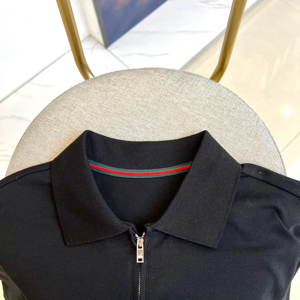 
Gucci、25年春夏季新款运动休闲套装，外贸公司订单顶级品质，完胜，意大利客供进口欧棉面料，顺滑细腻