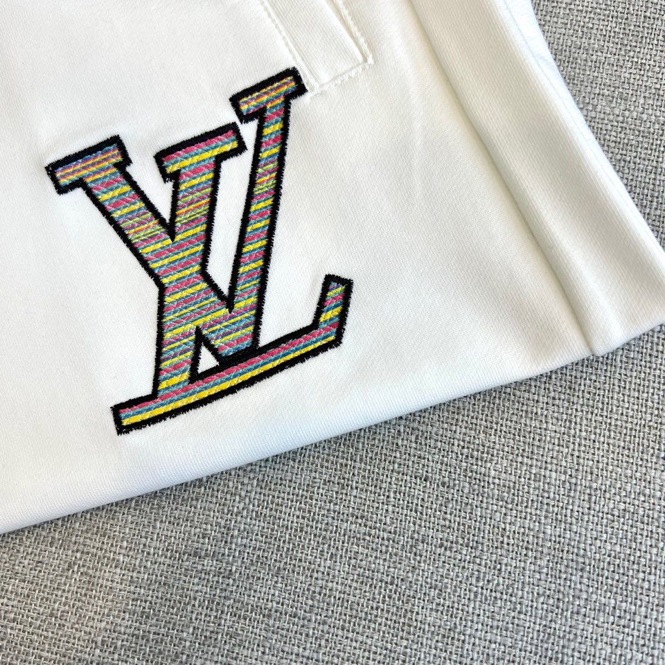 
1v、2025新款短袖+短裤套装，春夏最好看的一款纯棉针织套装，定制扫盲顶级欧棉面料，原版定织罗纹，车