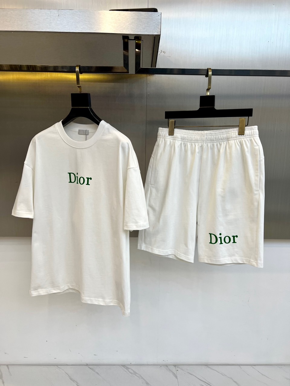 NO:452329,, Dior, pure cotton set, custom fabric, pure cotton, upper body is transcendent, one size larger, size M-2XL (model 173-140 catties upper body M),,dior,alexander wang19860909、 Dior、纯棉套装、定制面料、纯棉、上身超然、偏大一码、尺码M-2XL（模特173-140斤上身M）,,dior,alexander wang,Men's clothing