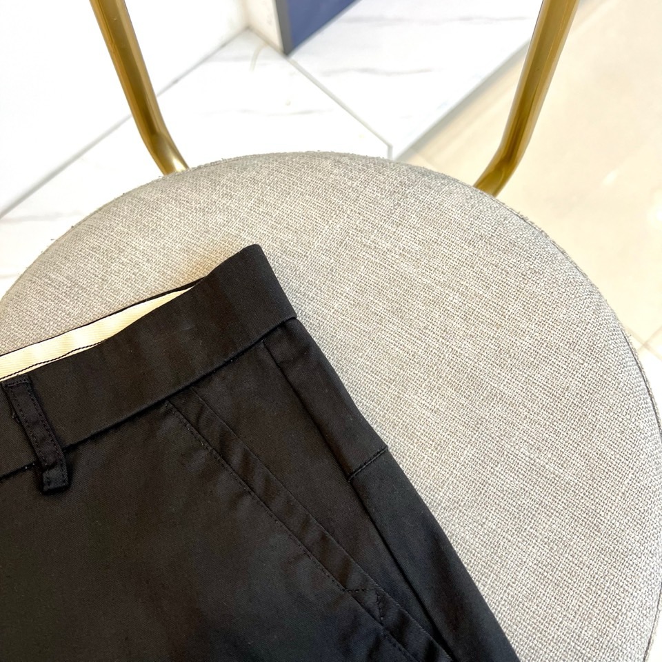 Luxurious Findy Business Recreational Pants: Premium Fabric and Stylish Details. - 图片 5
