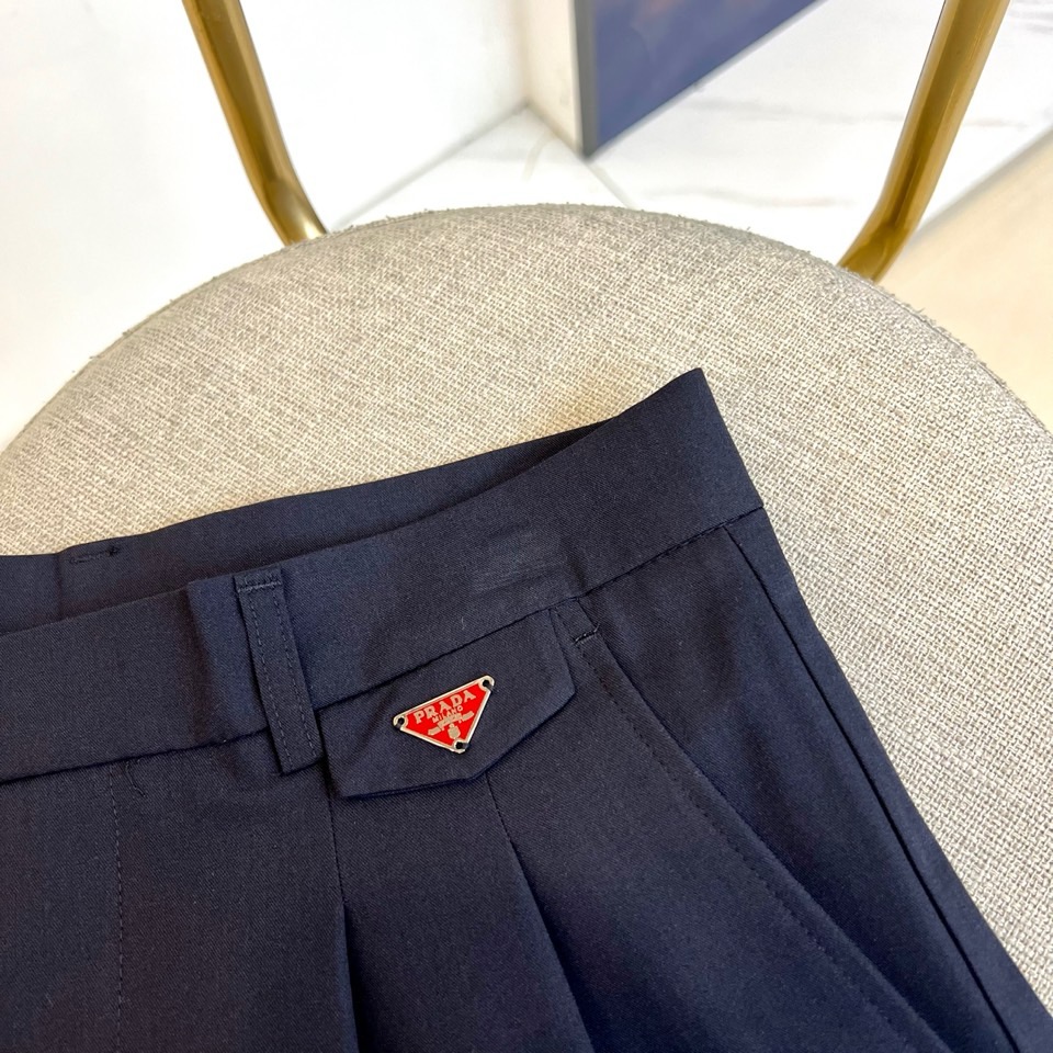P7000: Premium Spring and Summer Business Collection with Refined Fabric and Metallic Details. - 图片 5