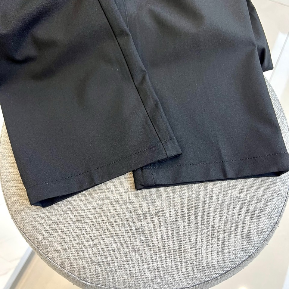 Pradpura P7000: New Business Breakers with Refined Fabric and Metallic Details - 图片 6