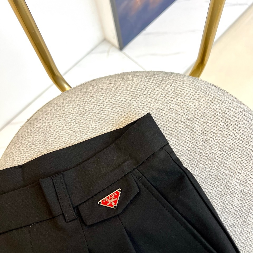 Pradpura P7000: New Business Breakers with Refined Fabric and Metallic Details - 图片 5